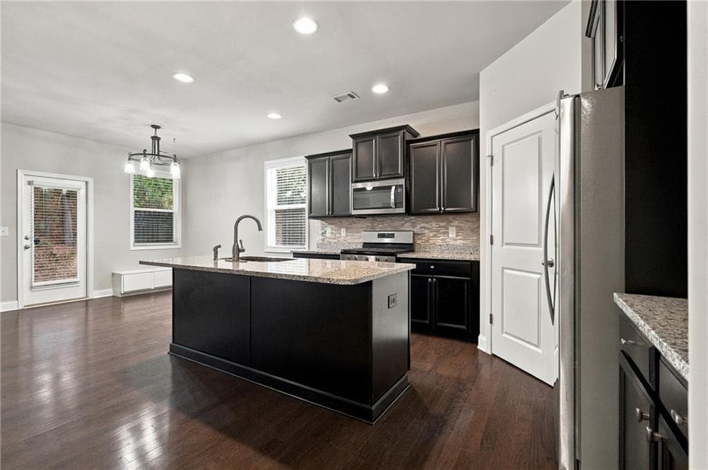 3 bedroom, 3 bathroom, 1,796 sq ft townhouse for sale at 5433 Cascade Ridge, Atlanta, GA 30336 — photo 6