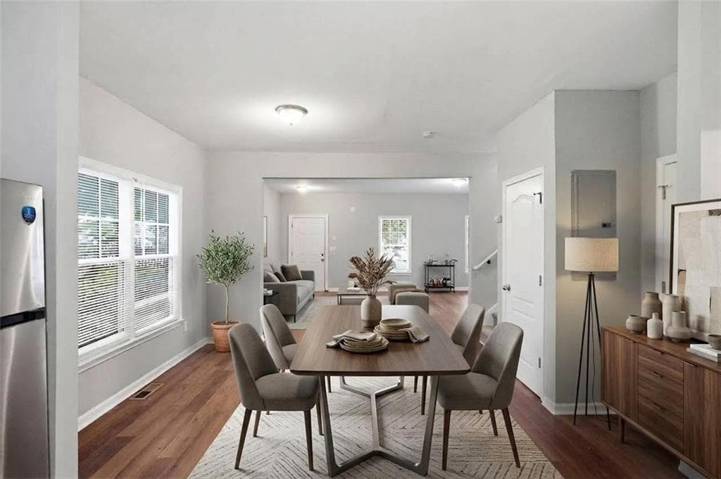 4 bedroom, 4 bathroom, 2,811 sq ft single family residence for sale at 142 Lawton Street, Atlanta, GA 30314 — photo 3