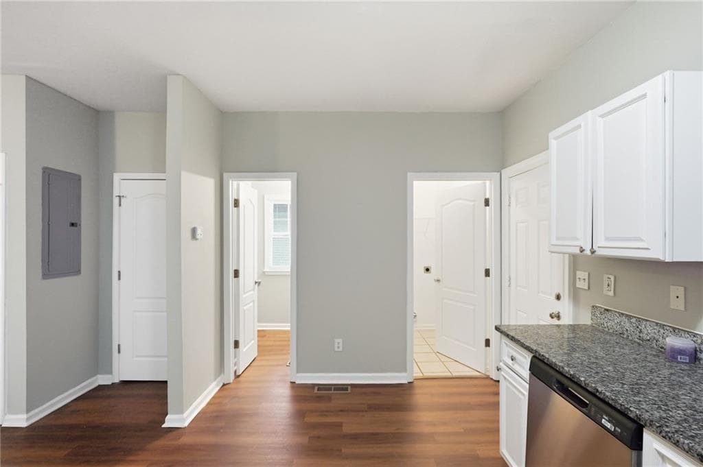 4 bedroom, 4 bathroom, 2,811 sq ft single family residence for sale at 142 Lawton Street, Atlanta, GA 30314 — photo 10