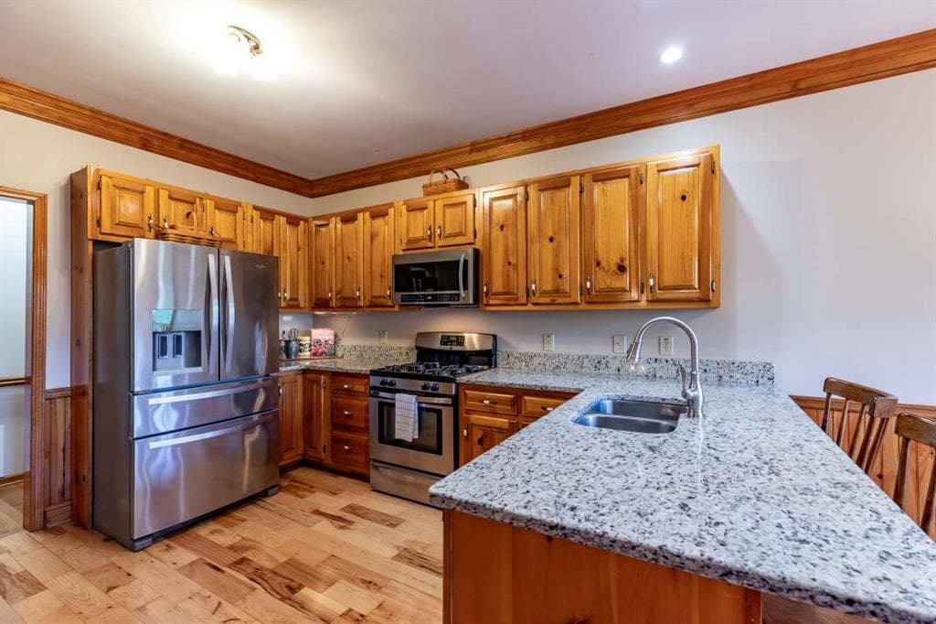3 bedroom, 3 bathroom, 3,532 sq ft single family residence for sale at 409 Owensby Mill Drive, Ellijay, GA 30536 — photo 5