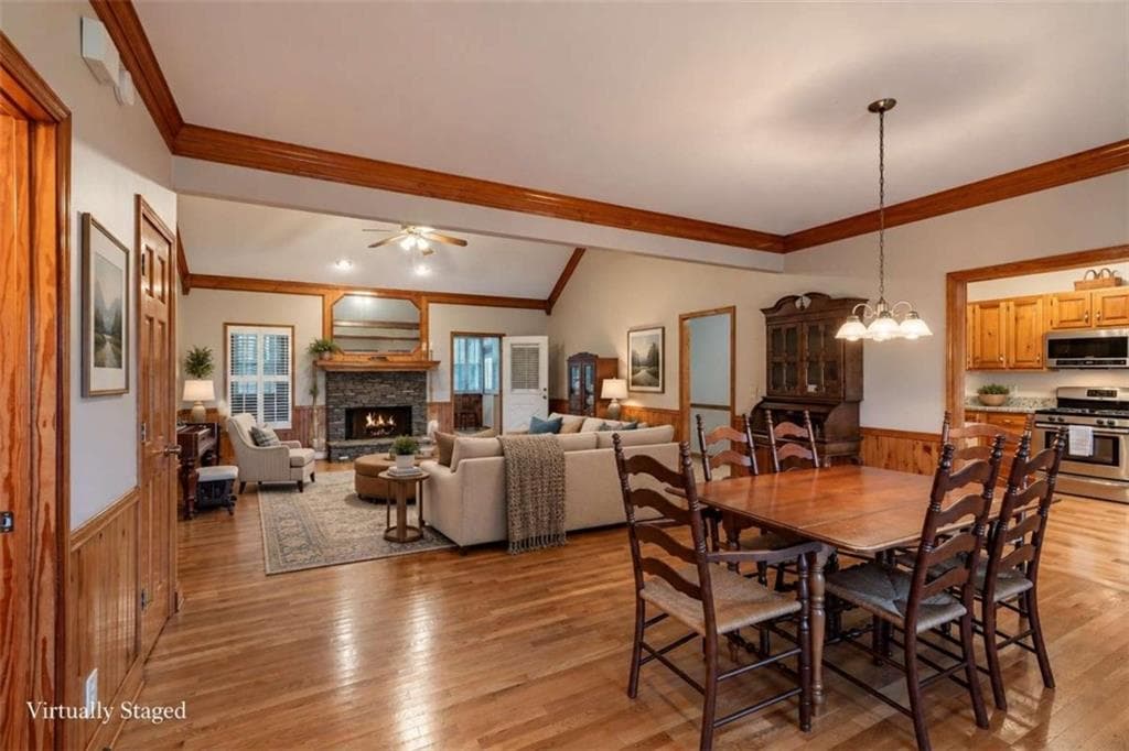 3 bedroom, 3 bathroom, 3,532 sq ft single family residence for sale at 409 Owensby Mill Drive, Ellijay, GA 30536 — photo 6