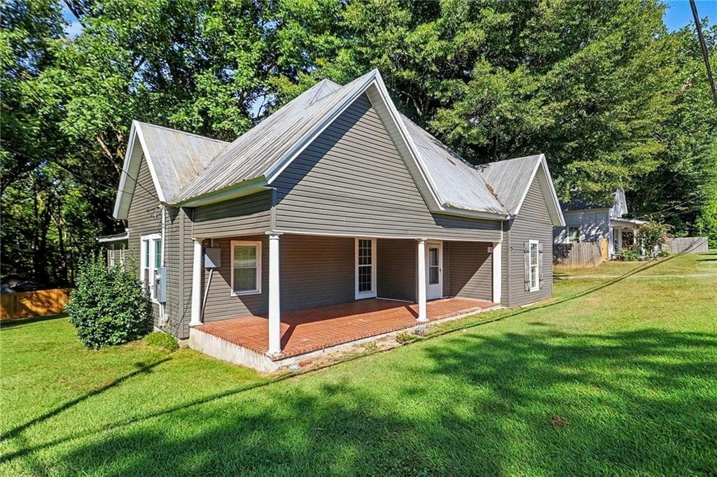 2 bedroom, 1 bathroom, 1,484 sq ft single family residence for sale at 44 E Johnson Street, Temple, GA 30179 — photo 6