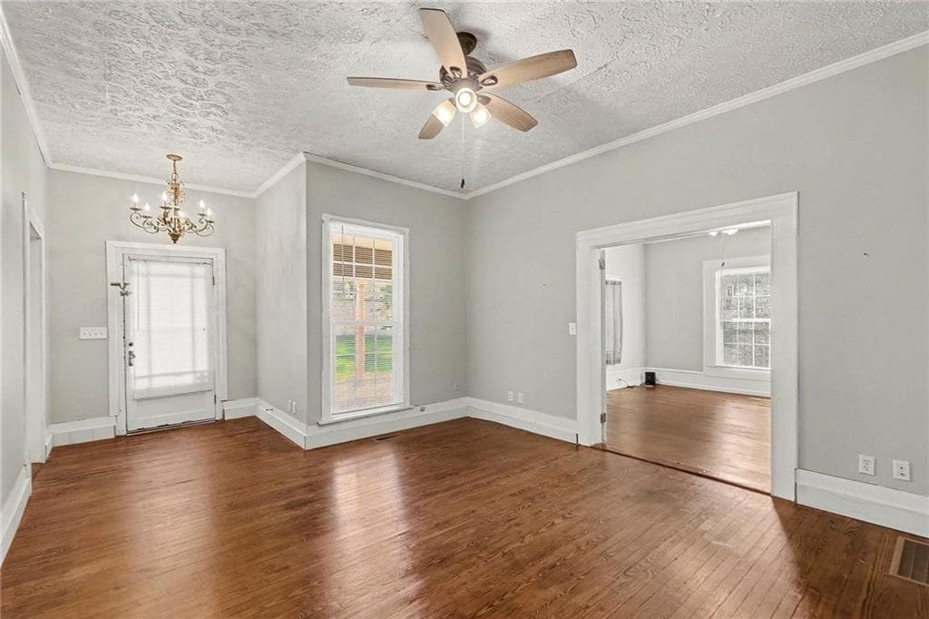2 bedroom, 1 bathroom, 1,484 sq ft single family residence for sale at 44 E Johnson Street, Temple, GA 30179 — photo 2