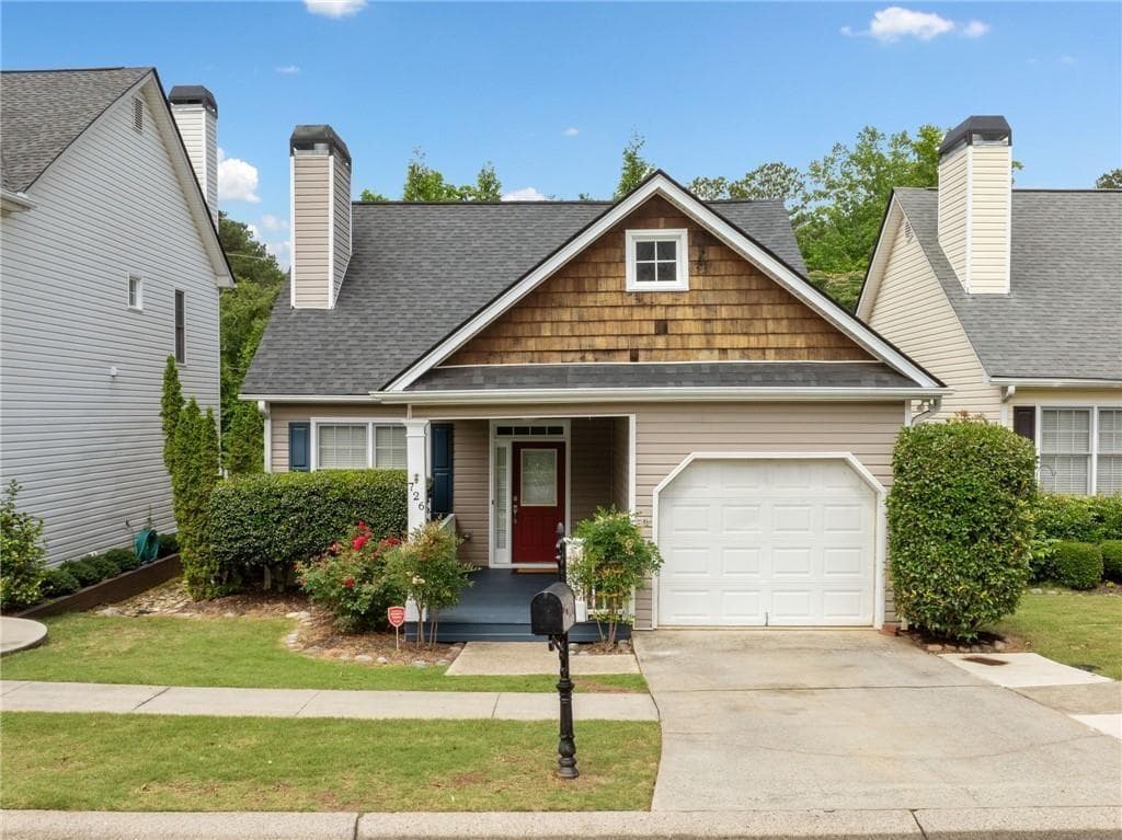 3 bedroom, 2 bathroom, 1,350 sq ft single family residence for rent at 726 Gardenside Circle, Marietta, GA 30067 for $2,700 a month — photo 1 of 32
