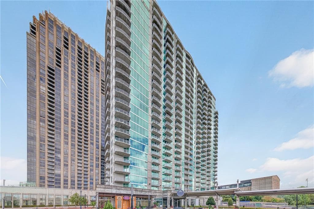 2 bedroom, 2 bathroom, 1,045 sq ft condominium for sale at 361 17th Street 1022, Atlanta, GA 30363 — photo 3