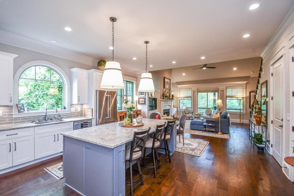 4 bedroom, 5 bathroom, 4,381 sq ft condominium for sale at 965 Candler Street 26, Gainesville, GA 30501 — photo 8