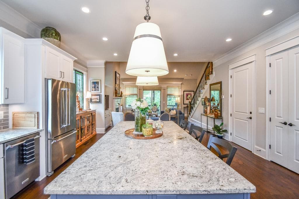 4 bedroom, 5 bathroom, 4,381 sq ft condominium for sale at 965 Candler Street 26, Gainesville, GA 30501 — photo 9