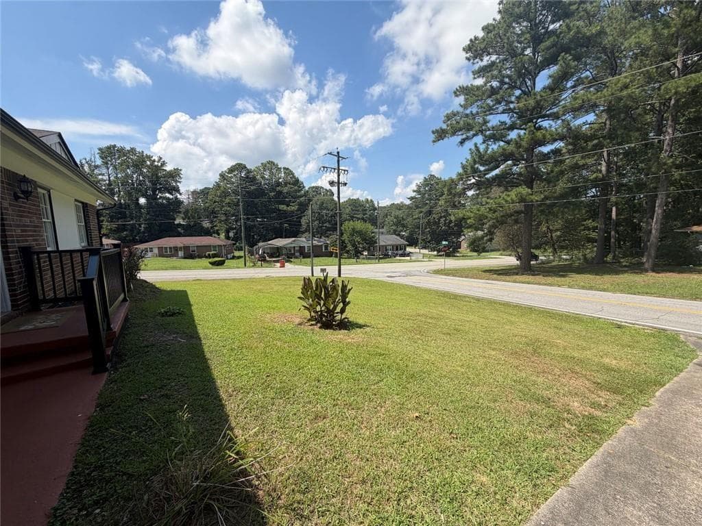 3 bedroom, 2 bathroom, 1,325 sq ft single family residence for rent at 1633 Slate Road, Conley, GA 30288 for $1,800 a month — photo 2