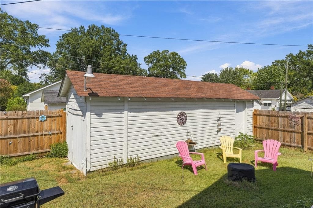 2 bedroom, 1 bathroom single family residence for sale at 5 S 4th Street, Lindale, GA 30147 — photo 10