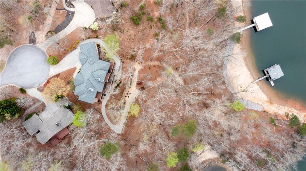 4 bedroom, 4 bathroom, 6,892 sq ft single family residence for sale at 6462 Waterscape Ridge, Gainesville, GA 30506 — photo 3