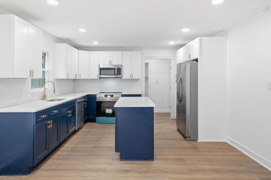 4 bedroom, 3 bathroom, 4,916 sq ft single family residence for sale at 4661 Calleigh, Snellville, GA 30039 — photo 4