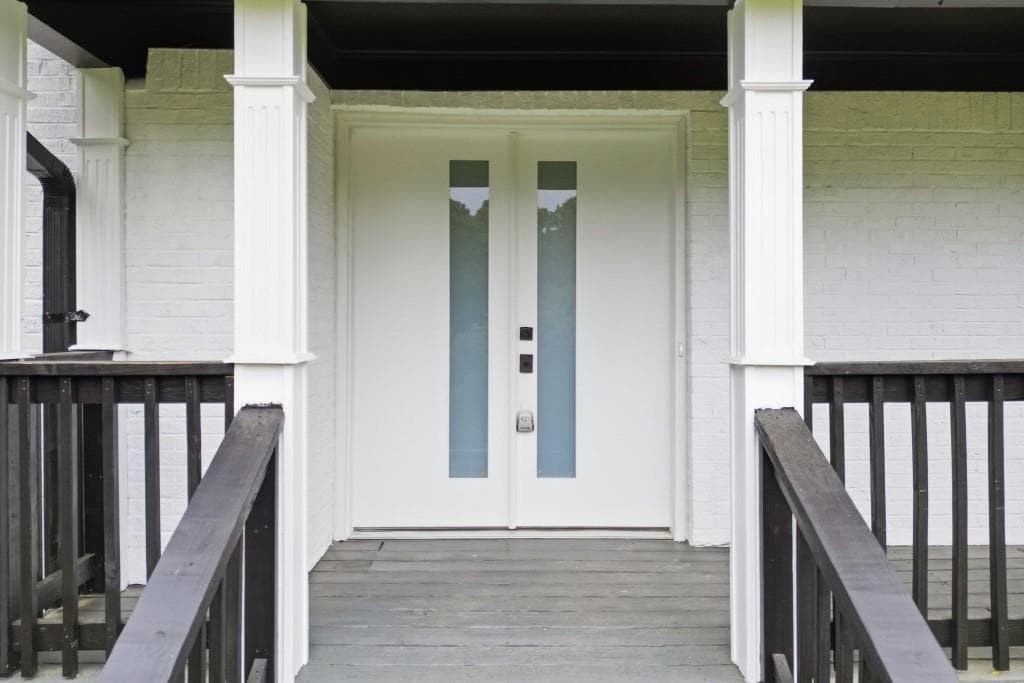 4 bedroom, 3 bathroom, 4,916 sq ft single family residence for sale at 4661 Calleigh, Snellville, GA 30039 — photo 9