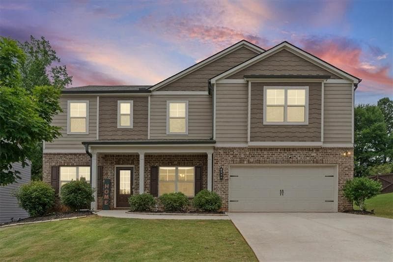 5 bedroom, 3 bathroom, 3,586 sq ft single family residence for sale at 6830 Lancaster Crossing, Flowery Branch, GA 30542 — photo 2
