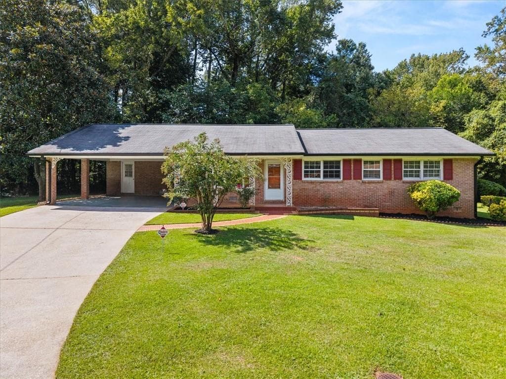 3 bedroom, 2 bathroom, 1,379 sq ft home for sale at 3961 Camelot Court, Tucker, GA