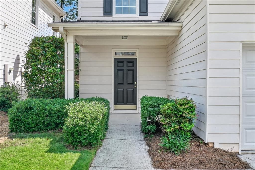4 bedroom, 3 bathroom, 2,305 sq ft single family residence for sale at 2838 Winter Rose Court, Dunwoody, GA 30360 — photo 2