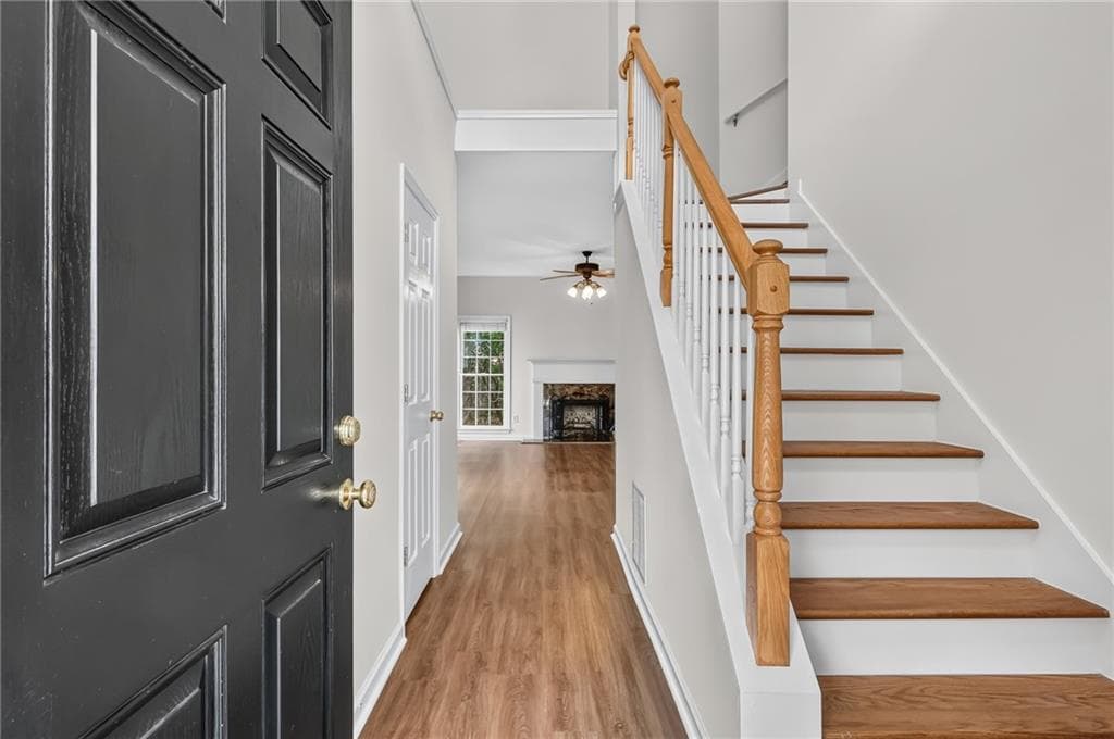 4 bedroom, 3 bathroom, 2,305 sq ft single family residence for sale at 2838 Winter Rose Court, Dunwoody, GA 30360 — photo 4