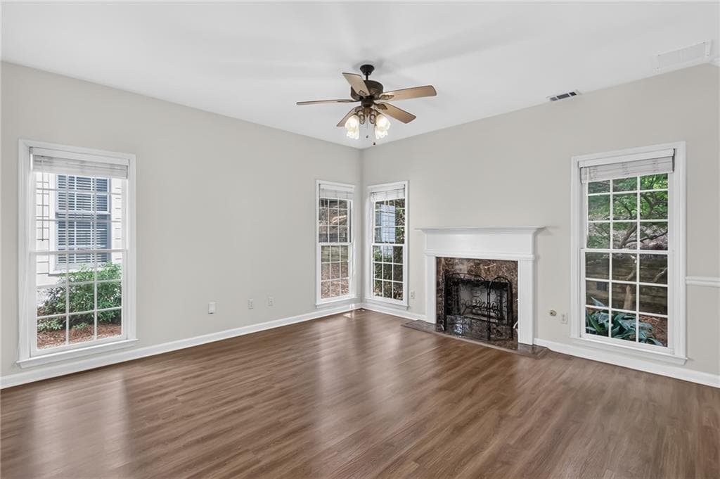 4 bedroom, 3 bathroom, 2,305 sq ft single family residence for sale at 2838 Winter Rose Court, Dunwoody, GA 30360 — photo 5