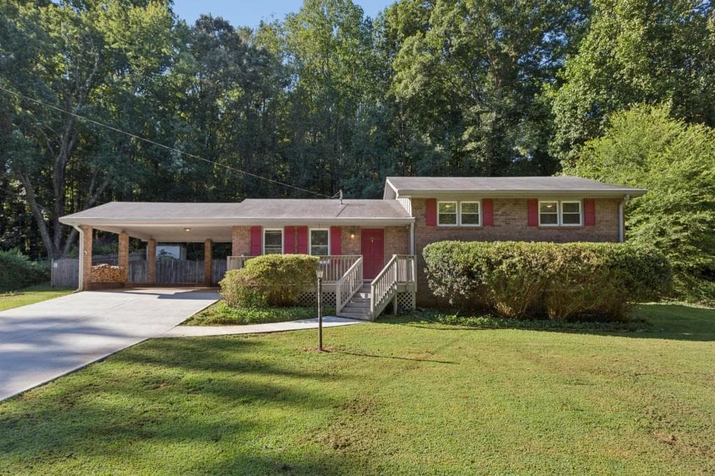 3 bedroom, 2 bathroom, 1,835 sq ft single family residence under contract at 6684 Redwood Drive, Douglasville, GA 30135