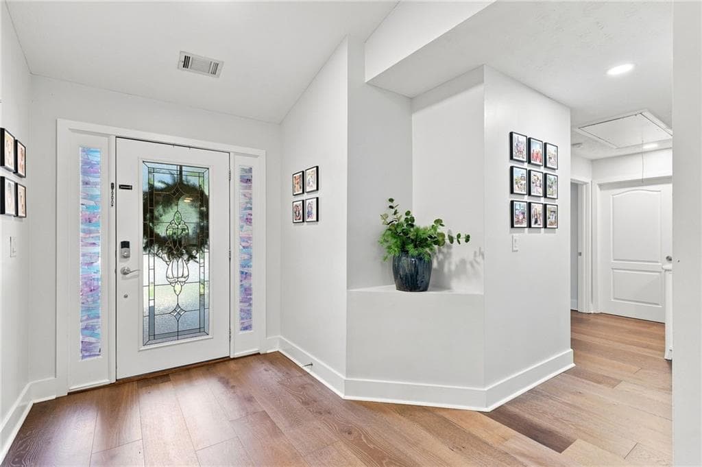 4 bedroom, 2 bathroom, 2,539 sq ft single family residence for sale at 2003 Jameson Circle, Lawrenceville, GA 30043 — photo 5
