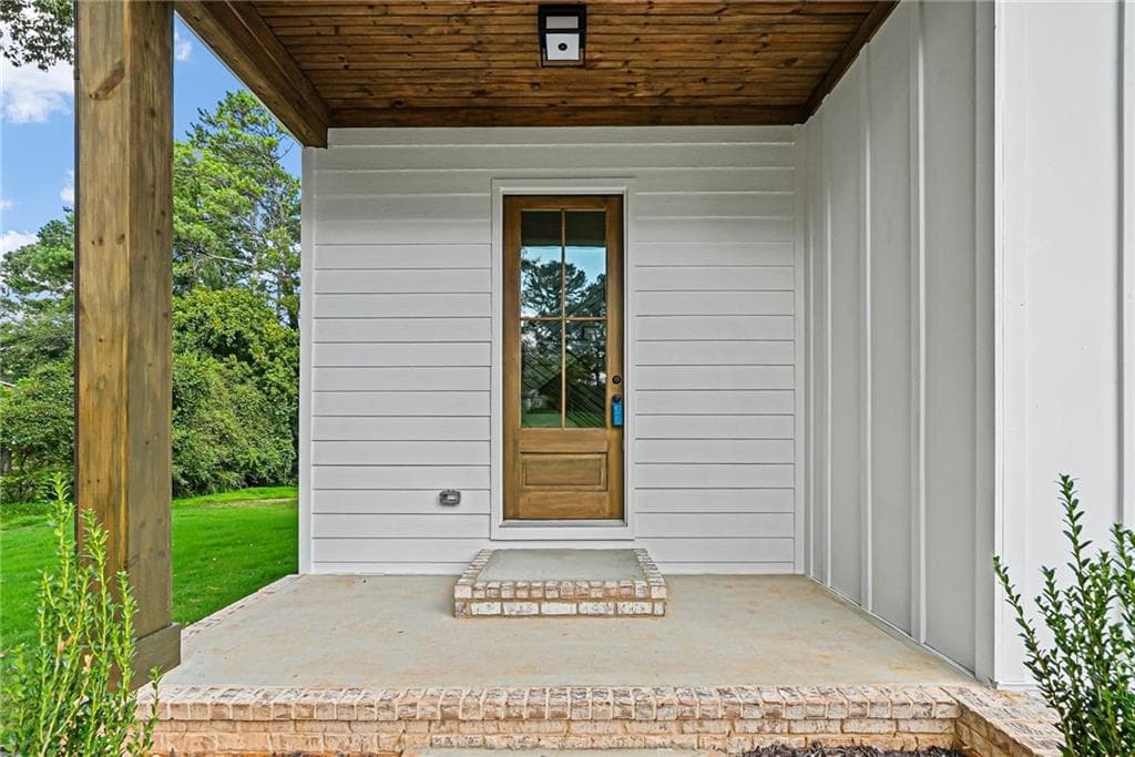 4 bedroom, 3 bathroom, 2,808 sq ft single family residence for sale at 3962 Pinehurst Place, Decatur, GA 30034 — photo 2