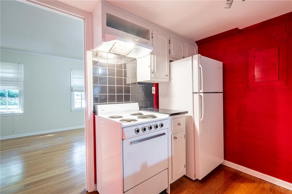 2 bedroom, 2 bathroom, 1,344 sq ft townhouse for sale at 241 Montgomery Street, Decatur, GA 30030 — photo 10