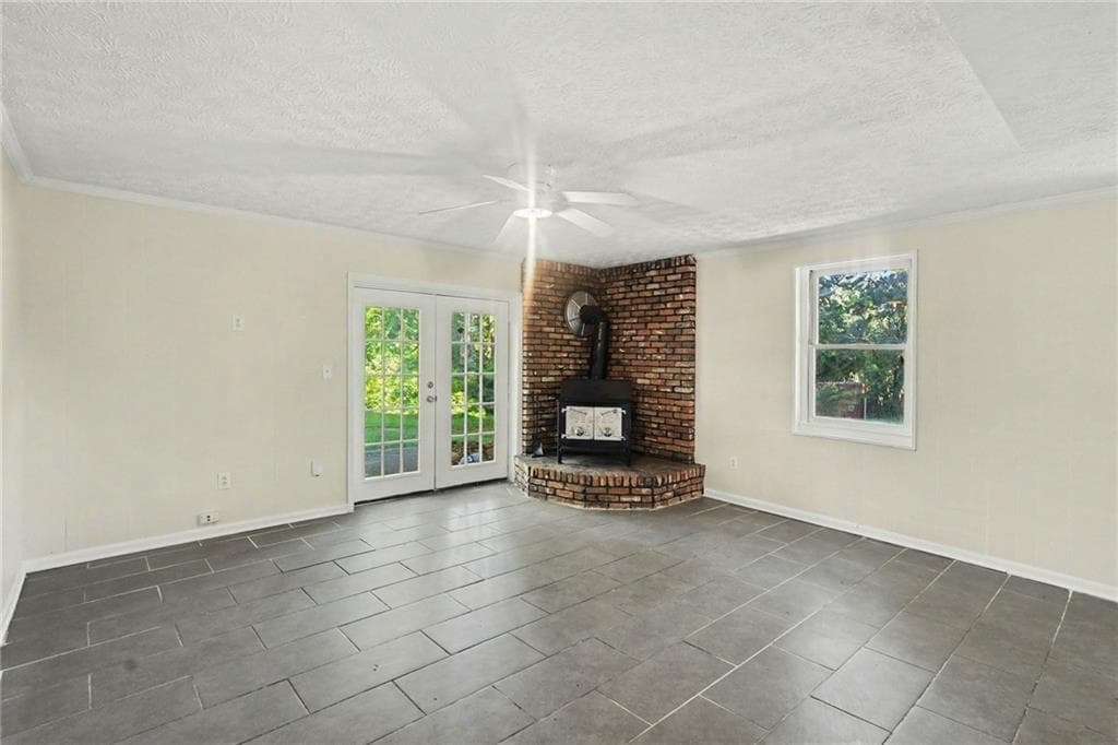 3 bedroom, 3 bathroom, 1,701 sq ft single family residence for sale at 8121 Woodcliff Trail, Riverdale, GA 30274 — photo 5