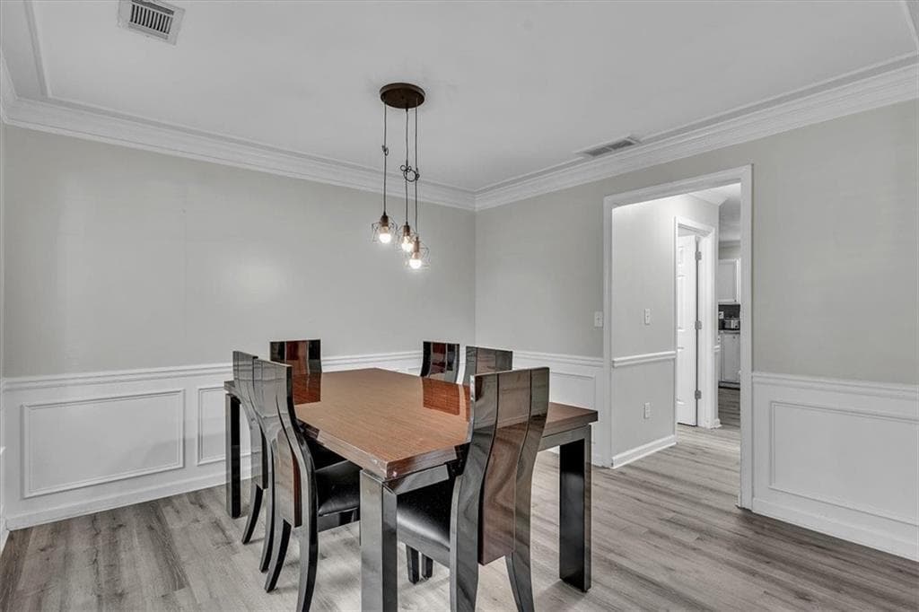 3 bedroom, 3 bathroom, 1,952 sq ft single family residence for sale at 4439 Flat Stone Drive, Snellville, GA 30039 — photo 3