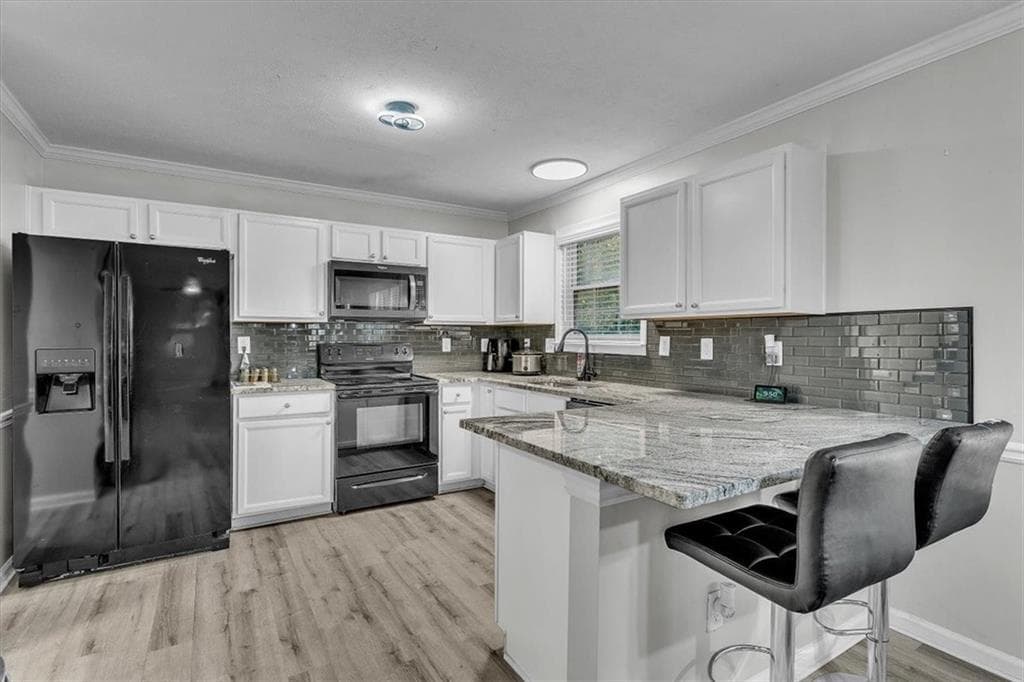 3 bedroom, 3 bathroom, 1,952 sq ft single family residence for sale at 4439 Flat Stone Drive, Snellville, GA 30039 — photo 9