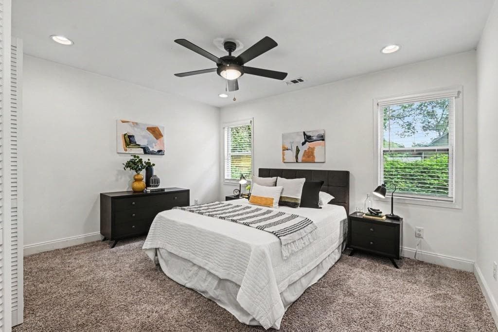 3 bedroom, 2 bathroom, 1,189 sq ft single family residence for sale at 678 Commercial, Atlanta, GA 30318 — photo 4