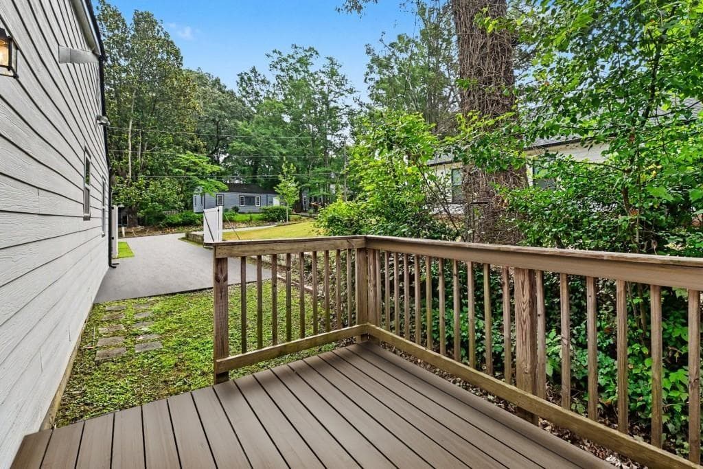3 bedroom, 2 bathroom, 1,189 sq ft single family residence for sale at 678 Commercial, Atlanta, GA 30318 — photo 6