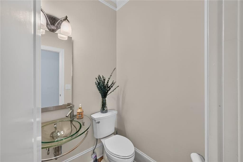 6 bedroom, 5 bathroom, 4,428 sq ft single family residence for rent at 1159 Thornwell Drive 1159, Brookhaven, GA 30319 for $7,500 a month — photo 5