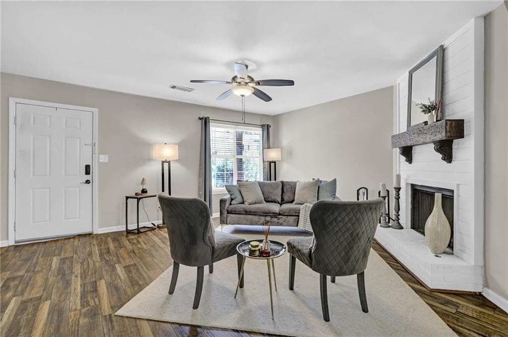 2 bedroom, 2 bathroom, 1,120 sq ft townhouse for sale at 5178 Afton Way, Smyrna, GA 30080 — photo 6