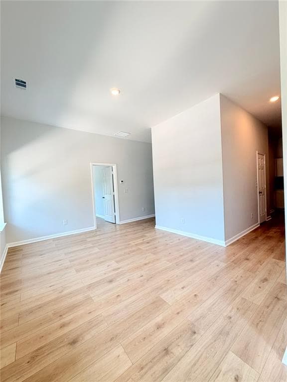 7 bedroom, 4 bathroom, 2,400 sq ft single family residence for rent at 4430 Ross Estates Court, Snellville, GA 30039 for $2,600 a month — photo 2