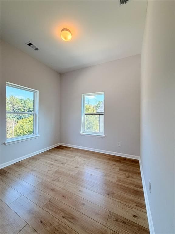 7 bedroom, 4 bathroom, 2,400 sq ft single family residence for rent at 4430 Ross Estates Court, Snellville, GA 30039 for $2,600 a month — photo 7