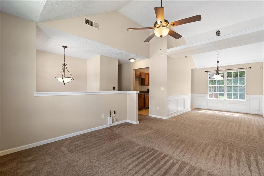 5 bedroom, 2 bathroom, 1,466 sq ft single family residence under contract at 7410 Petunia Drive, Riverdale, GA 30296 — photo 6