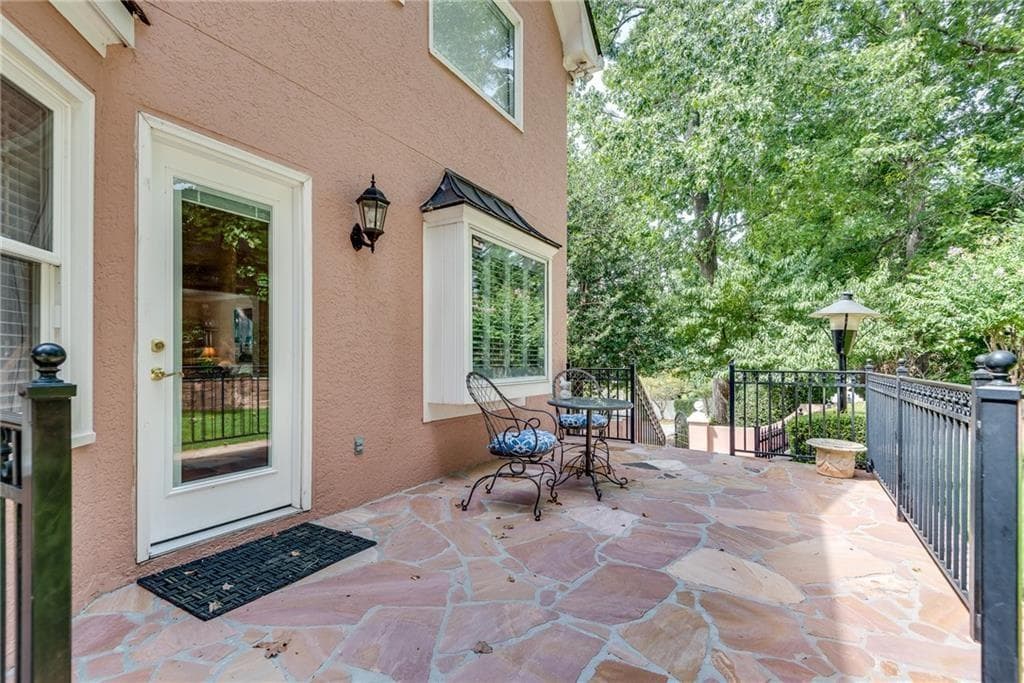 4 bedroom, 4 bathroom, 4,415 sq ft single family residence for rent at 1281 Lake Washington Drive, Lawrenceville, GA 30043 for $3,100 a month — photo 9