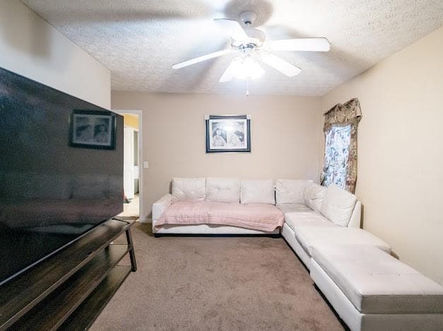 3 bedroom, 2 bathroom, 1,337 sq ft single family residence under contract at 8351 Ramblin Court, Douglasville, GA 30134 — photo 6