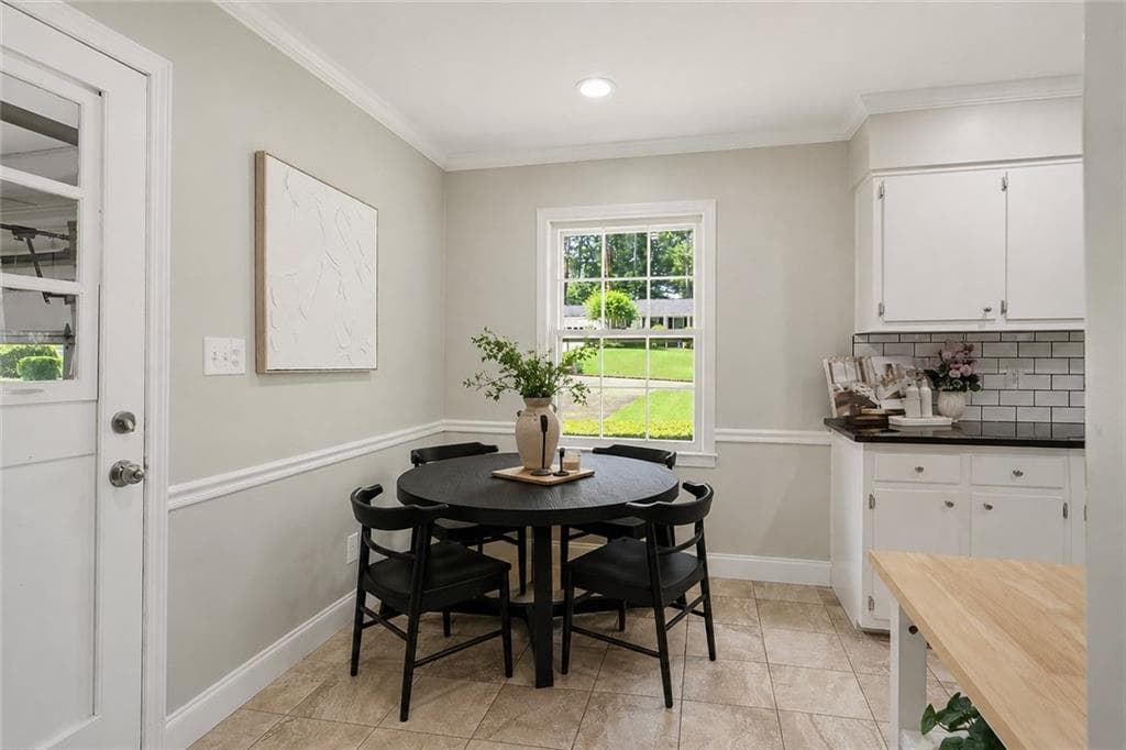 4 bedroom, 2 bathroom, 2,357 sq ft single family residence for sale at 3053 E Ramble Lane, Decatur, GA 30033 — photo 6