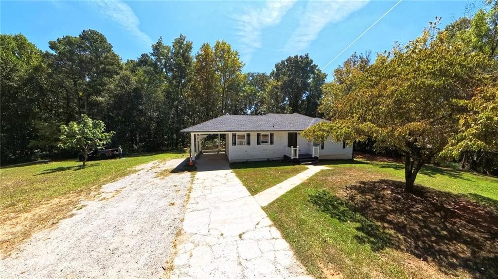 3 bedroom, 1 bathroom, 1,304 sq ft single family residence for sale at 75 Collins Road, Jasper, GA 30143 — photo 2