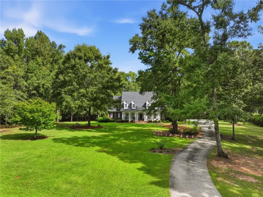 4 bedroom, 4 bathroom, 3,555 sq ft single family residence for sale at 72 Cardiff Drive, Macon, GA 31220 — photo 7