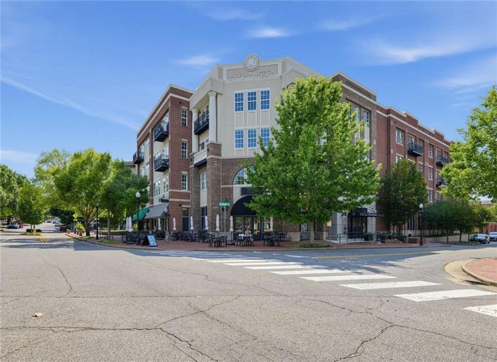2 bedroom, 2 bathroom, 1,315 sq ft condominium under contract at 58 Canton Street 202, Alpharetta, GA 30009