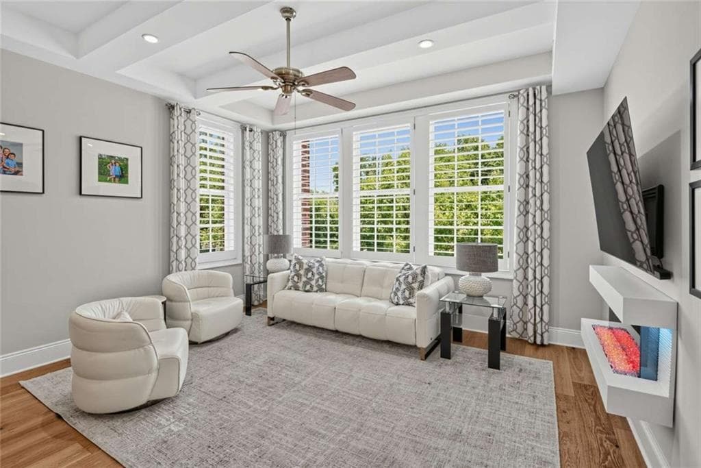 2 bedroom, 2 bathroom, 1,315 sq ft condominium under contract at 58 Canton Street 202, Alpharetta, GA 30009 — photo 4