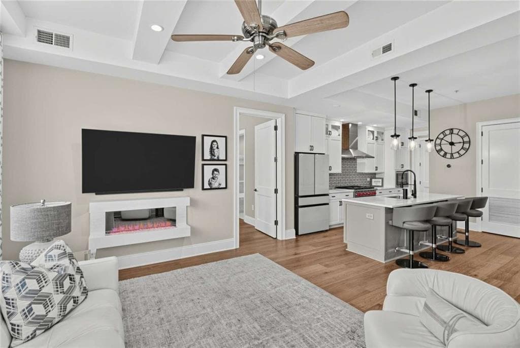2 bedroom, 2 bathroom, 1,315 sq ft condominium under contract at 58 Canton Street 202, Alpharetta, GA 30009 — photo 5