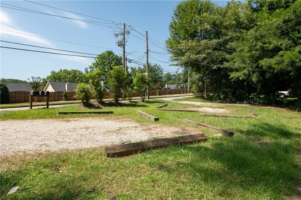 1 bedroom, 1 bathroom, 815 sq ft quadruplex for rent at 3454 Rockbridge Road C, Avondale Estates, GA 30002 for $895 a month — photo 8