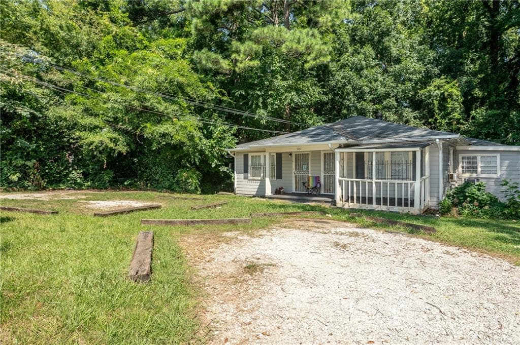 1 bedroom, 1 bathroom, 815 sq ft quadruplex for rent at 3454 Rockbridge Road C, Avondale Estates, GA 30002 for $895 a month — photo 9