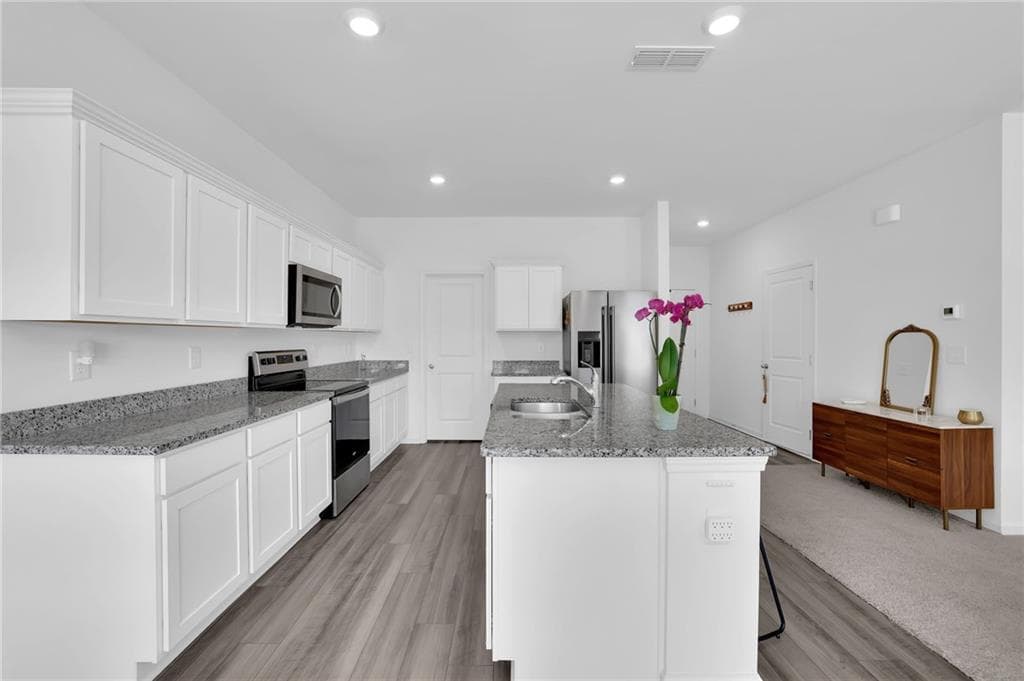4 bedroom, 3 bathroom, 2,382 sq ft single family residence for sale at 751 Knightsbridge Lane, Winder, GA 30680 — photo 7