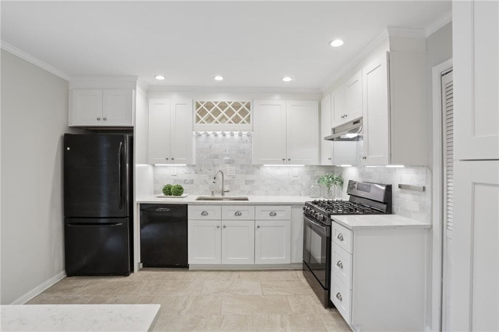 3 bedroom, 3 bathroom, 1,560 sq ft townhouse for sale at 11 Scotland Place, Atlanta, GA 30318 — photo 9