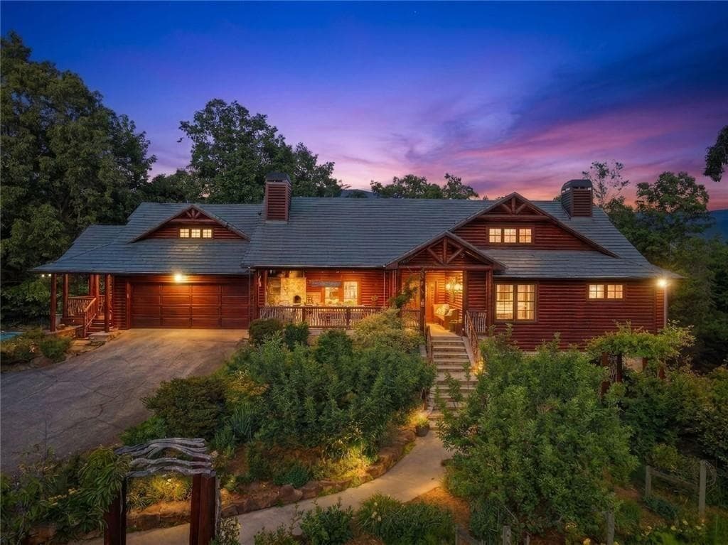 6 bedroom, 11 bathroom, 7,254 sq ft single family residence for sale at 1823 Shoal Creek Rd, Clarkesville, GA 30523