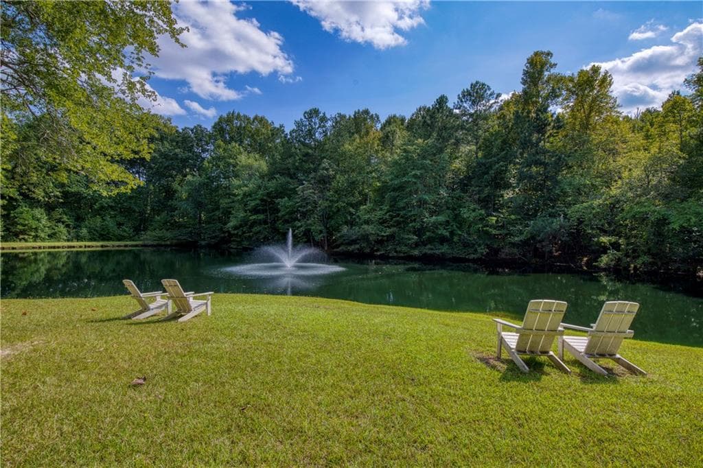 4 bedroom, 6 bathroom, 5,618 sq ft single family residence for sale at 14915 Freemanville Road, Milton, GA 30004 — photo 3