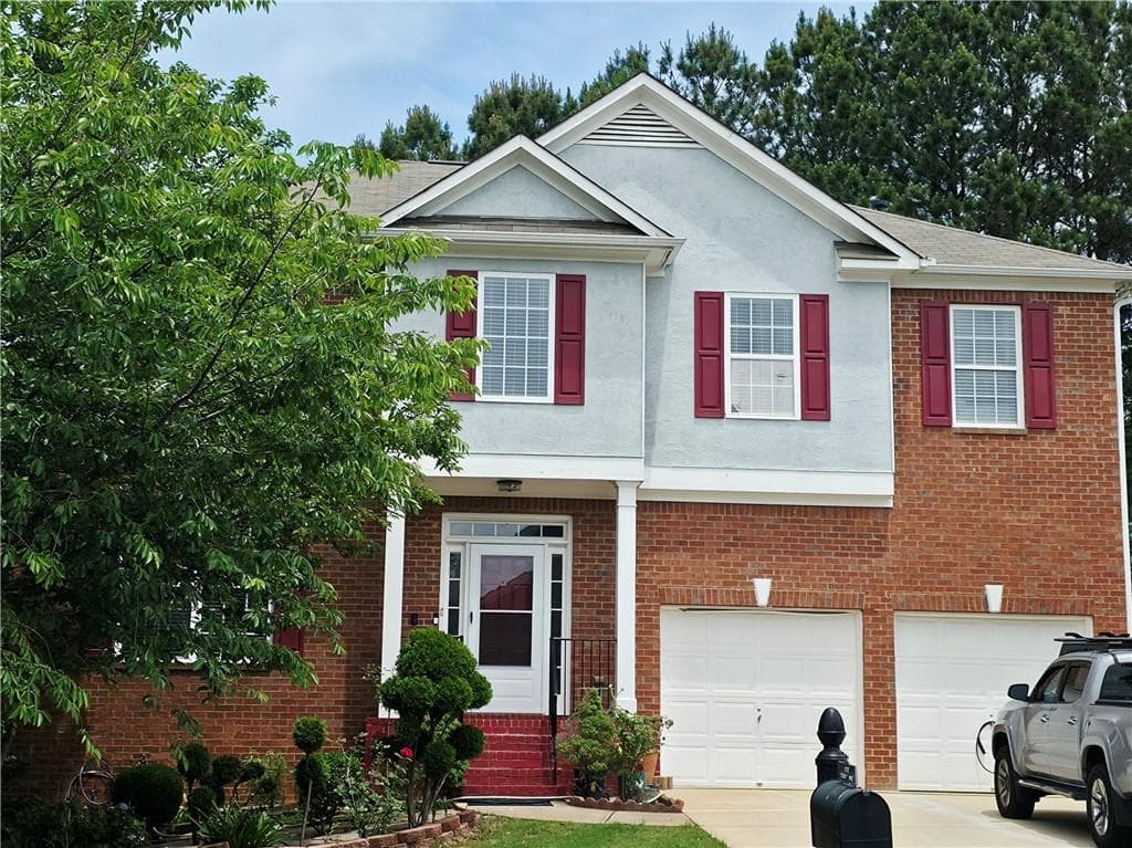 4 bedroom, 3 bathroom, 2,620 sq ft single family residence for rent at 1140 Foxcroft Drive, Morrow, GA 30260 for $2,600 a month — photo 2